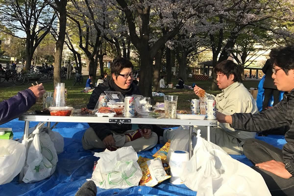 社会保険完備、各種手当も充実